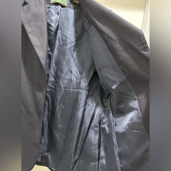 Vintage EMBASSY ROW Women's size 8P Wool Two Button Preppy Blazer Crest Emblem - Picture 8 of 8